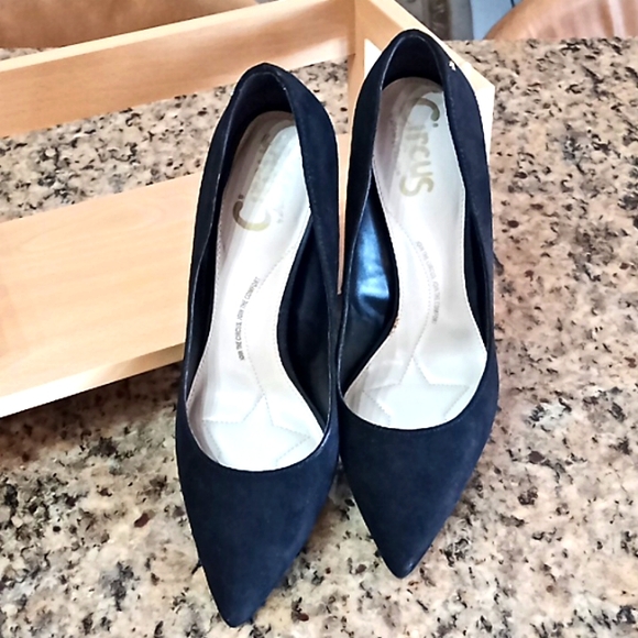 Sam Edelman "Circus" Black Velvet Shoes. Great Cond. Worn once for pictures. (7) - Picture 6 of 16